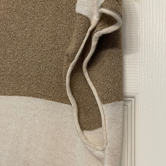 LOFT V- neck Metallic S/S Sweater - Picture 7 of 10